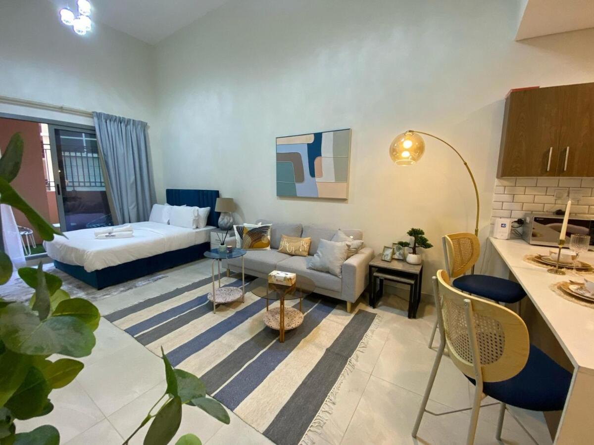 Apartment Modern In Jvc *