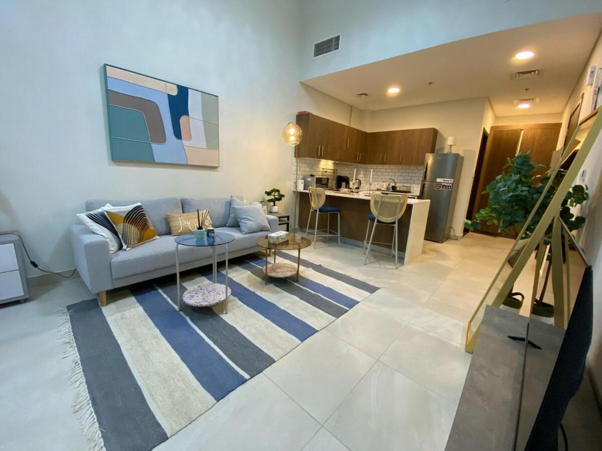 Modern In Jvc Apartment